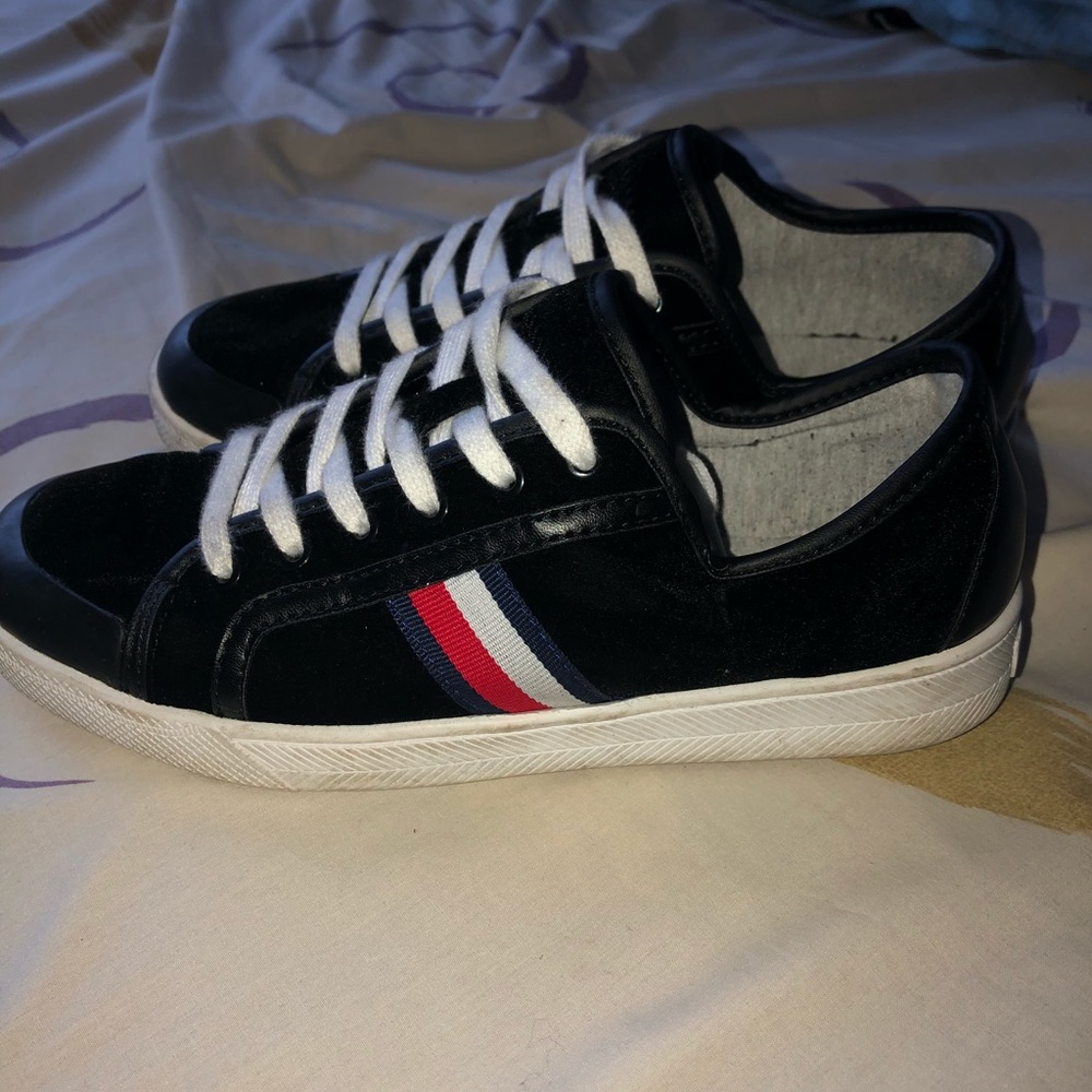 Tommy Hilfiger Women Sneakers